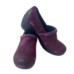 Boc Nadiyya Burgundy Clogs Womens Size 9.5 New